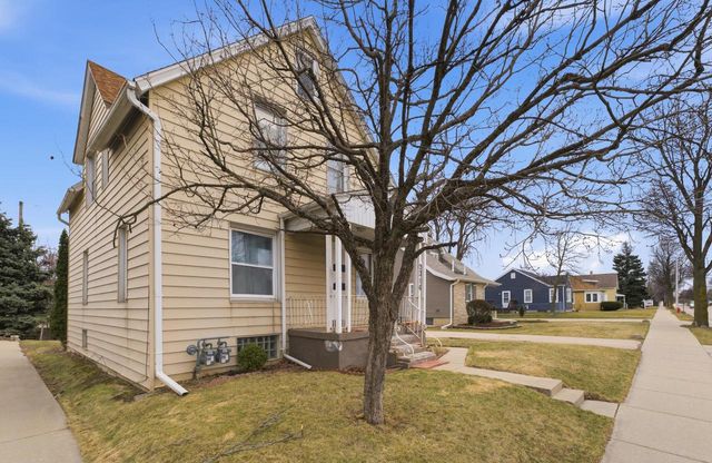 2316 S 84th STREET, West Allis, WI 53227