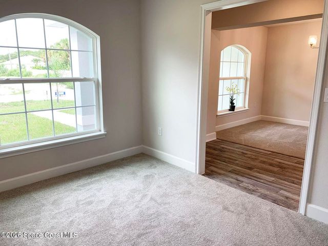 820 De Groodt Road SW, Palm Bay, FL 32908