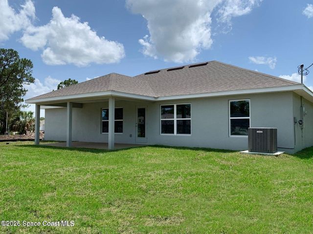820 De Groodt Road SW, Palm Bay, FL 32908