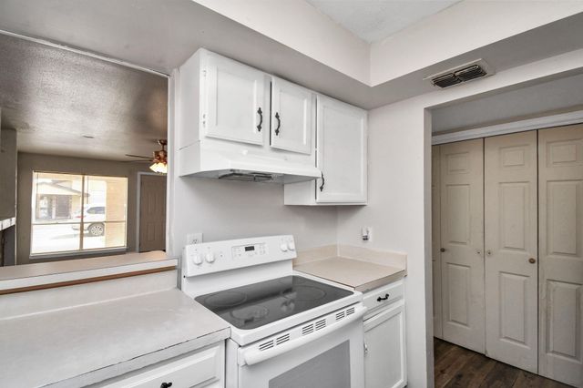 7818 Black Fin Lane, Houston, TX 77072