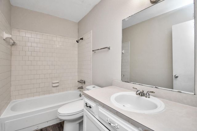 7818 Black Fin Lane, Houston, TX 77072