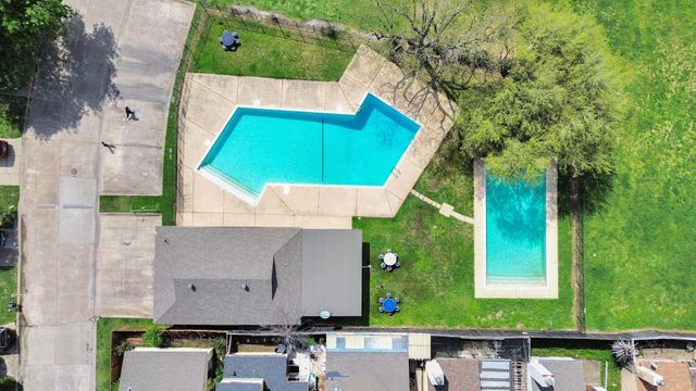 7818 Black Fin Lane, Houston, TX 77072