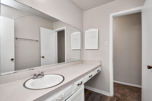 7818 Black Fin Lane, Houston, TX 77072