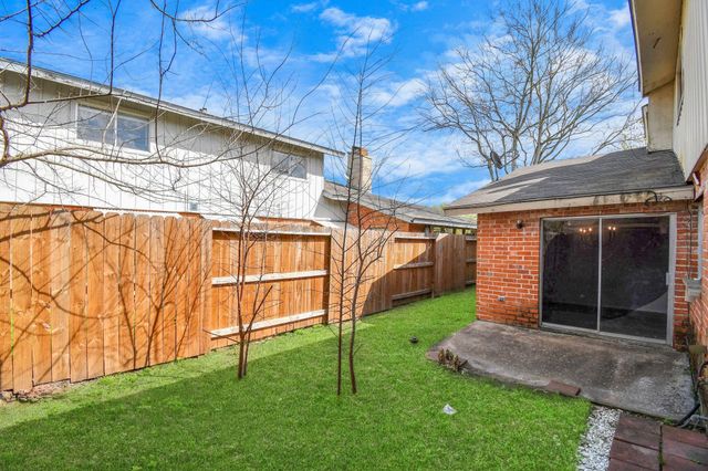 7818 Black Fin Lane, Houston, TX 77072