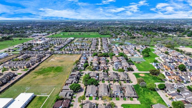 7818 Black Fin Lane, Houston, TX 77072