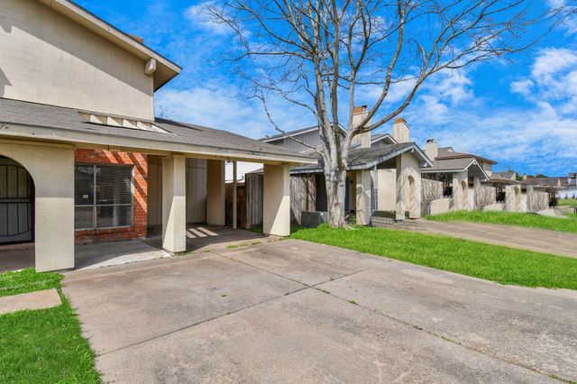 7818 Black Fin Lane, Houston, TX 77072