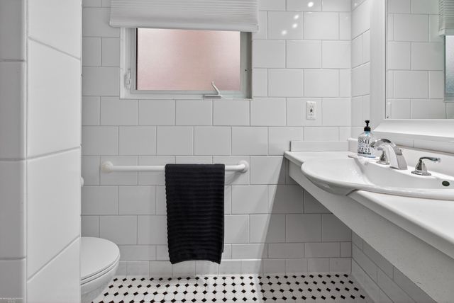 13154 Leech Drive, Sterling Heights, MI 48312