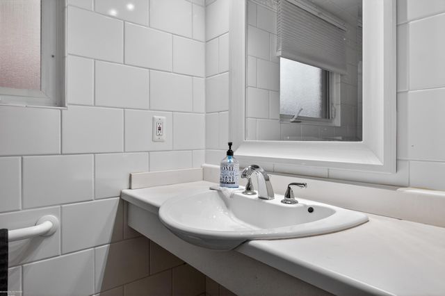 13154 Leech Drive, Sterling Heights, MI 48312