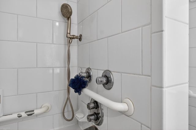 13154 Leech Drive, Sterling Heights, MI 48312