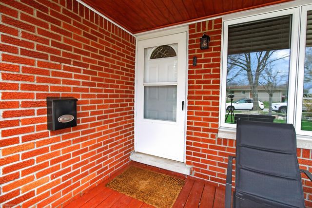 13154 Leech Drive, Sterling Heights, MI 48312