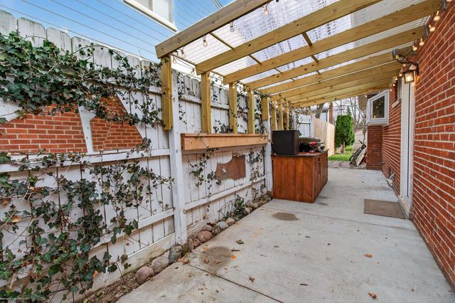 13154 Leech Drive, Sterling Heights, MI 48312