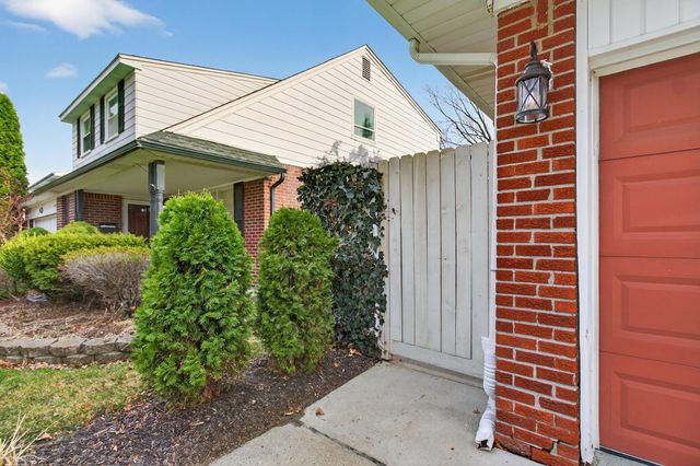 13154 Leech Drive, Sterling Heights, MI 48312