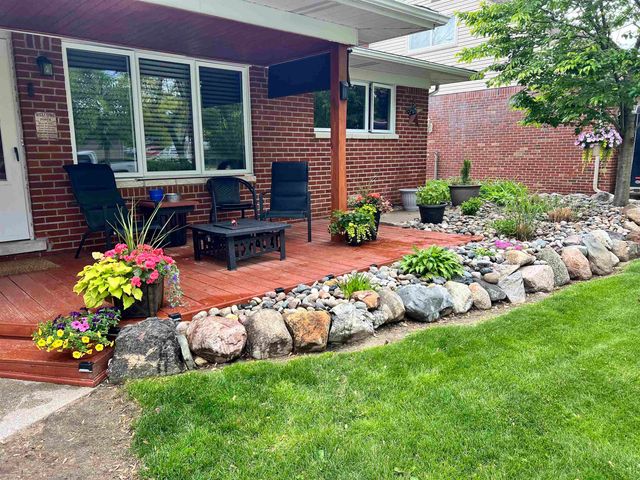 13154 Leech Drive, Sterling Heights, MI 48312