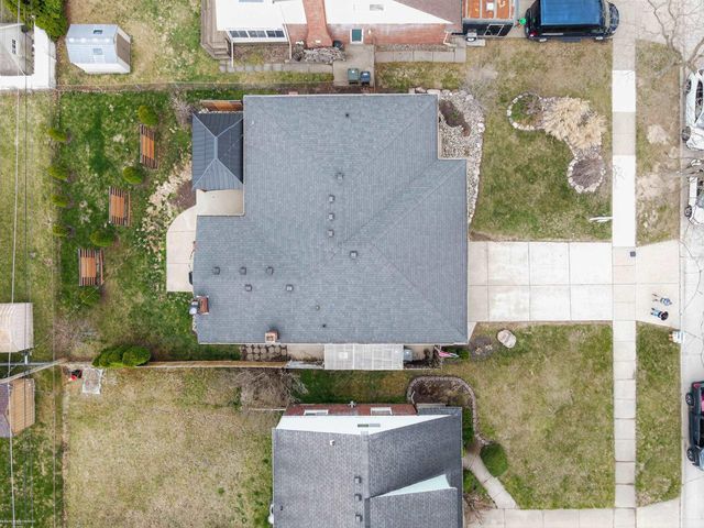 13154 Leech Drive, Sterling Heights, MI 48312