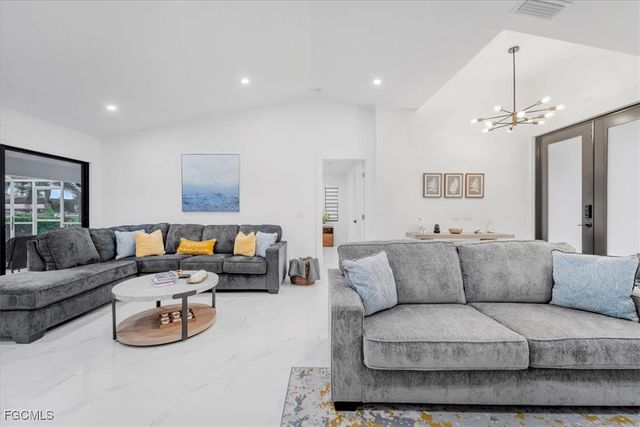 3728 SE 18th AVE, Cape Coral, FL 33904