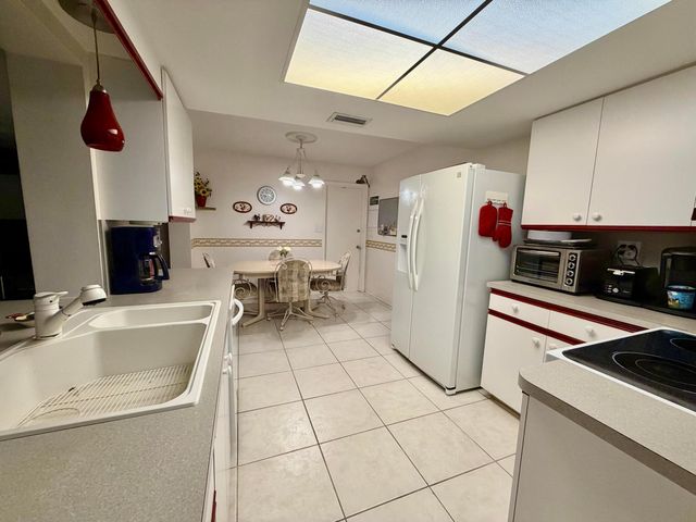 4927 NW 47th Terrace, Tamarac, FL 33319