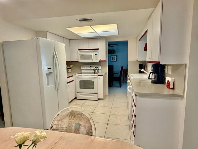 4927 NW 47th Terrace, Tamarac, FL 33319