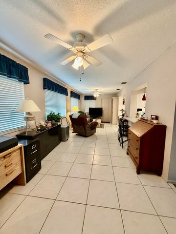 4927 NW 47th Terrace, Tamarac, FL 33319