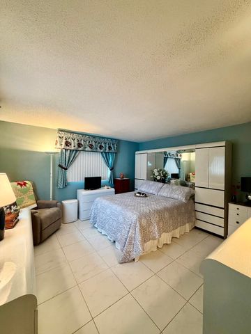 4927 NW 47th Terrace, Tamarac, FL 33319