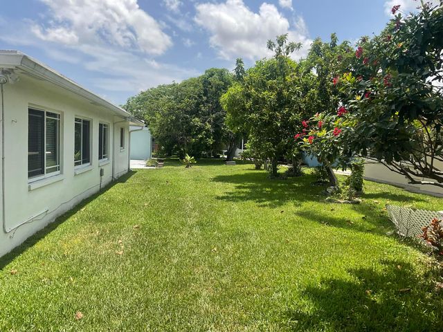4927 NW 47th Terrace, Tamarac, FL 33319