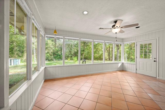 108 Hereford Drive, Conroe, TX 77304