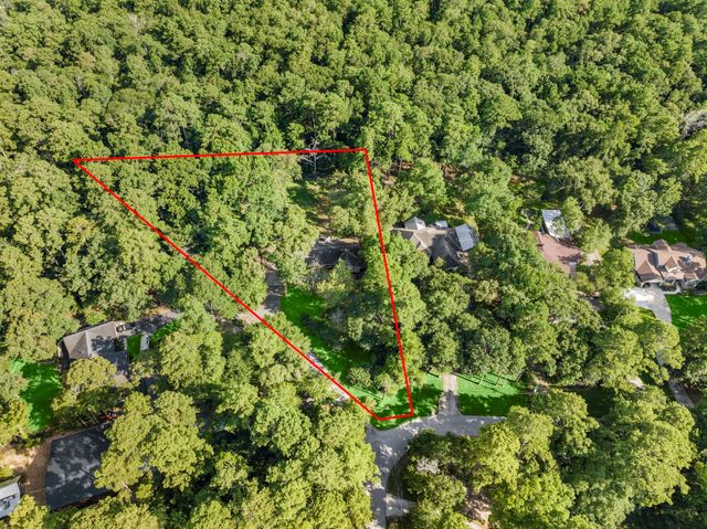 108 Hereford Drive, Conroe, TX 77304