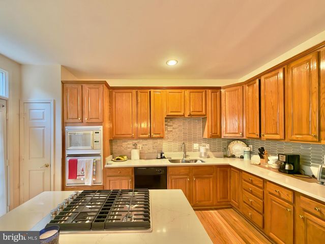 6502 NIGHTWIND CT, Alexandria, VA 22312