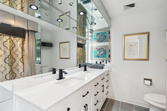 15 Greenway Plaza 12F, Houston, TX 77046