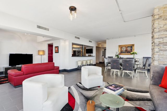 15 Greenway Plaza 12F, Houston, TX 77046