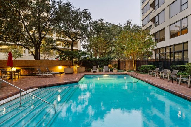 15 Greenway Plaza 12F, Houston, TX 77046