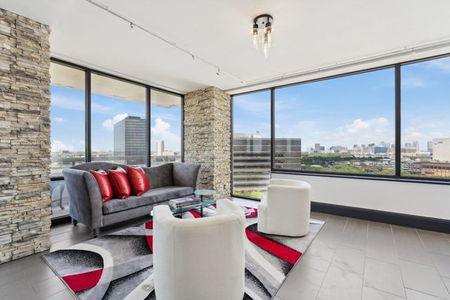 15 Greenway Plaza 12F, Houston, TX 77046