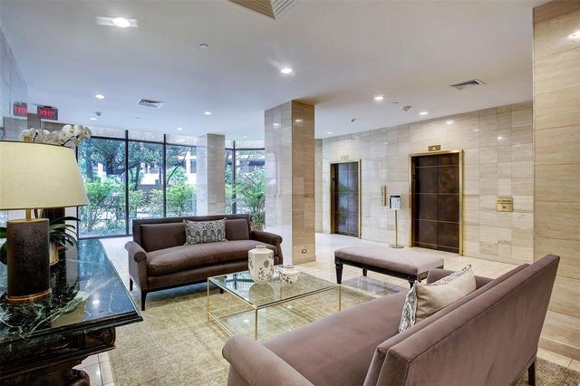 15 Greenway Plaza 12F, Houston, TX 77046
