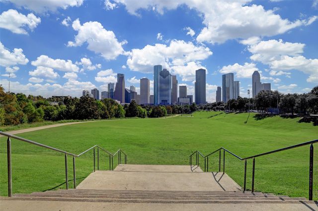 15 Greenway Plaza 12F, Houston, TX 77046