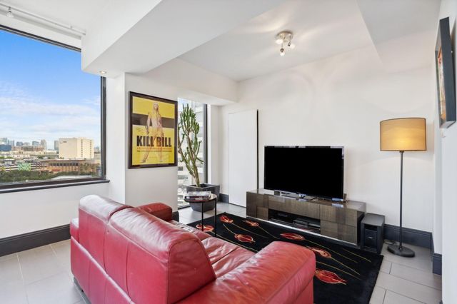 15 Greenway Plaza 12F, Houston, TX 77046