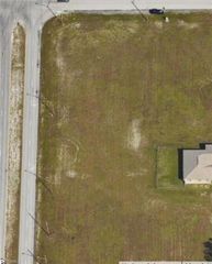 2729 Santa Barbara BLVD N, Cape Coral, FL 33993