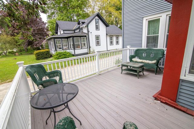 614 Silver Lake STREET, Oconomowoc, WI 53066