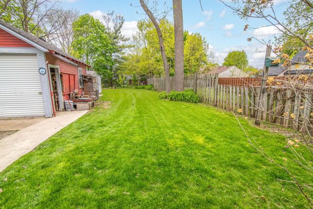 614 Silver Lake STREET, Oconomowoc, WI 53066