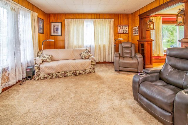 614 Silver Lake STREET, Oconomowoc, WI 53066