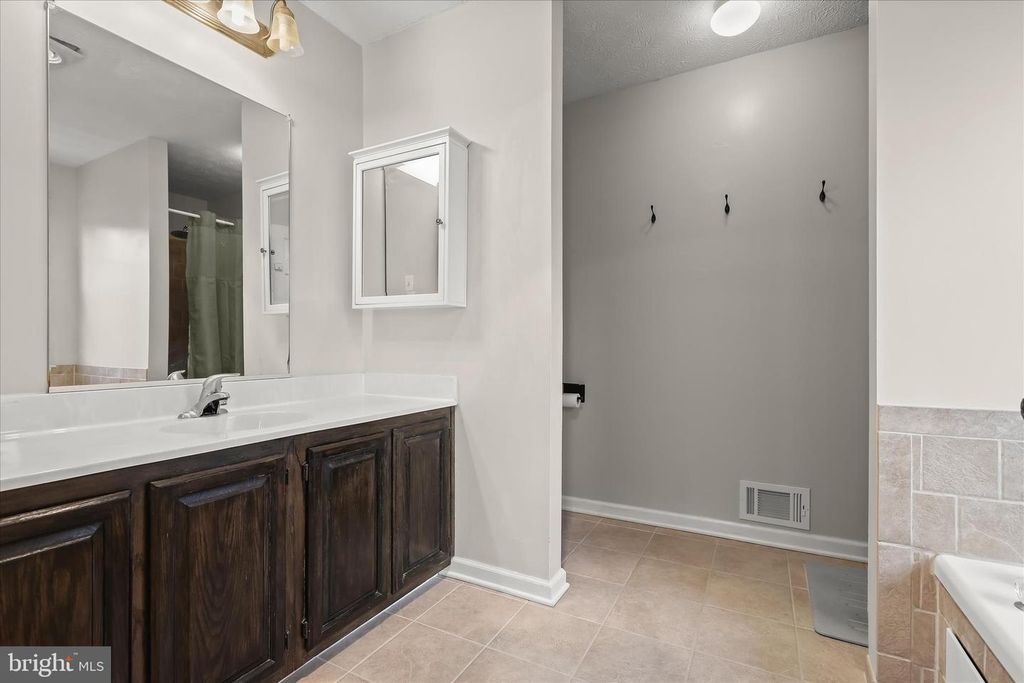 Image 38 of property listing at 1421 BANSTEAD CT, Bel Air, MD 21014