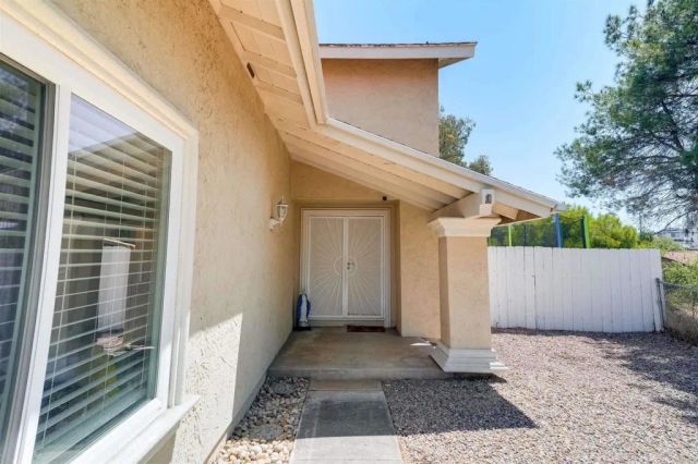 8406 Alado Place, El Cajon, CA 92021