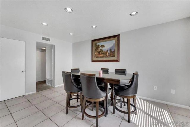 8406 Alado Place, El Cajon, CA 92021