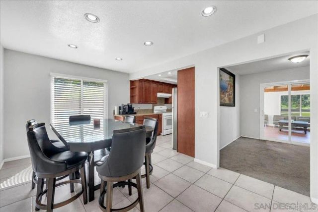 8406 Alado Place, El Cajon, CA 92021
