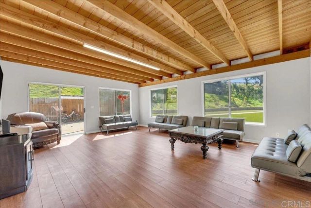 8406 Alado Place, El Cajon, CA 92021