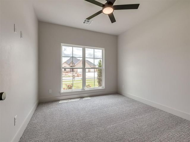 2229 W Cole Drive, Mustang, OK 73064