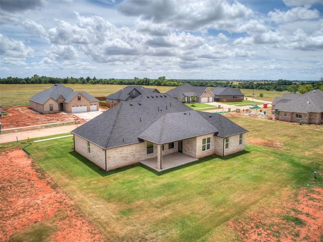 2229 W Cole Drive, Mustang, OK 73064