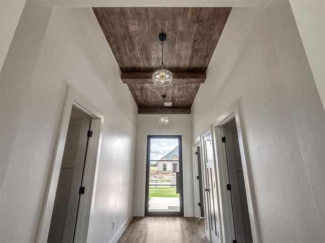 2229 W Cole Drive, Mustang, OK 73064