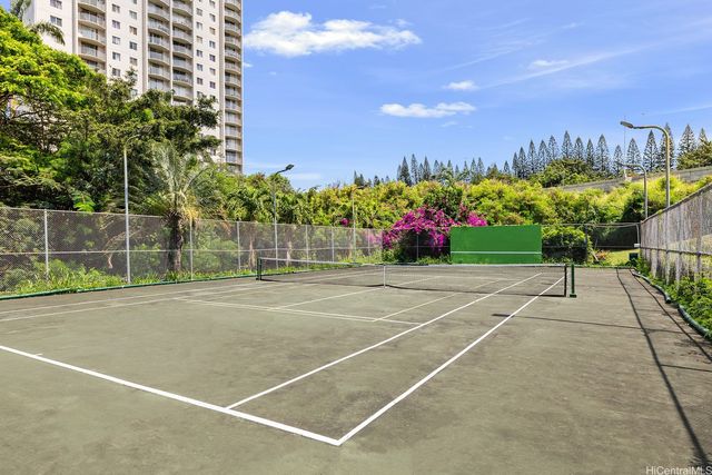 98-402 Koauka Loop 1001, Aiea, HI 96701