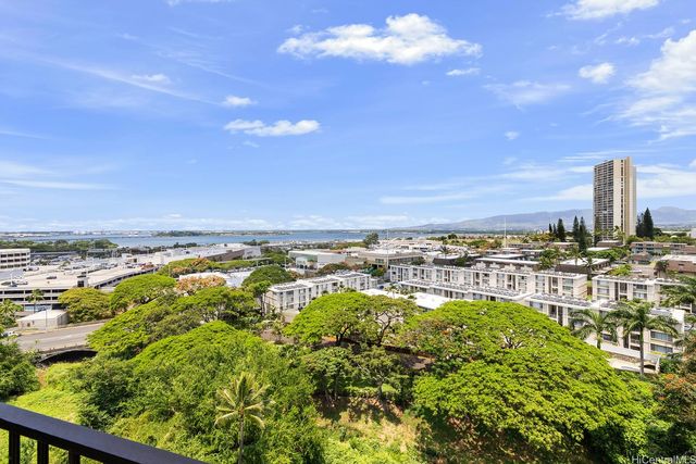 98-402 Koauka Loop 1001, Aiea, HI 96701