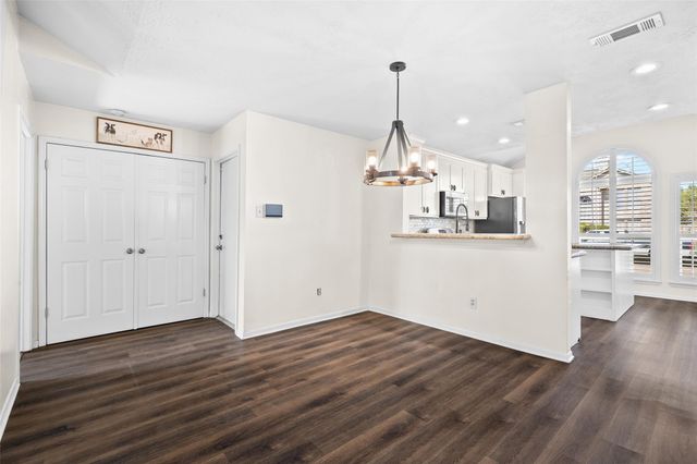 4826 Stone Bridge Street, Baytown, TX 77521