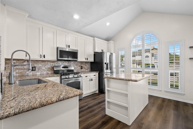 4826 Stone Bridge Street, Baytown, TX 77521